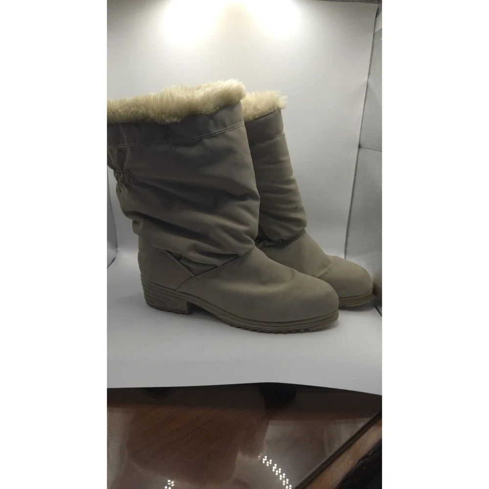 Weather Spirits Joetta Womens Winter Boots Size 8 Taupe Faux Fur Lined Snow